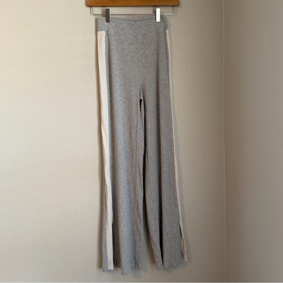 Offline By Aerie Thumbs Up Heavyweight Ribbed Wide Leg Pant in Heather Gray, XS - Picture 2 of 10